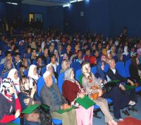 Les partis politiques en campagne continuent de promettre le changement une fois à l'APN