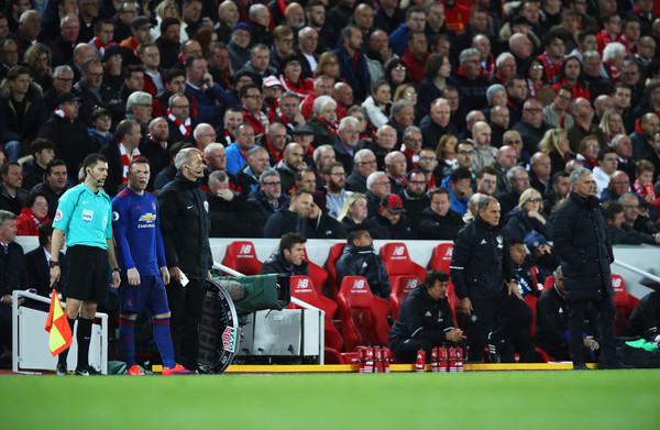 الإتحاد الإنجليزي يمنح مورينيو مهلة للدفاع نفسه