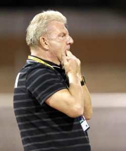 البلجيكي بول بوت منتظر غدا بملعب حملاوي لمعاينة التشكيلة أمام غليزان