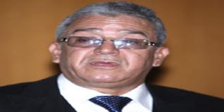 L'Etat doit jouer un rôle de 