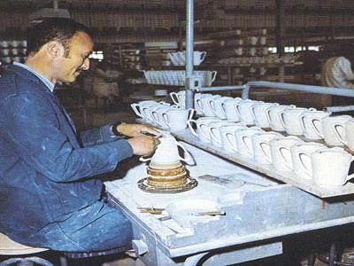 Les travailleurs du Complexe céramique de Guelma interpellent Sidi-Saïd