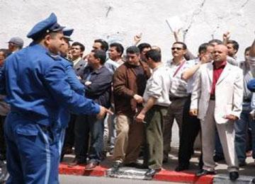 عمّال الأسلاك المشتركة بتيزي وزو يحتجّون