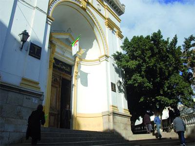 Du beau monde devant la justice : 10 mandats de dépôt