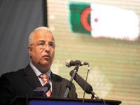 Benmeradi impute le retard à la partie française