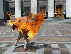 محاولة انتحار لشاب فصل من عمله بباتنة