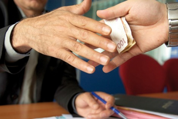 هكذا استُبيحت الرّشوة في واقعنا