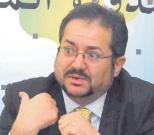 أنصار مناصرة ينزعون صورة الرئيس في تجمع شعبي بعين الدفلى