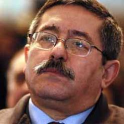 صحفيون ومراسلون ينسحبون من تجمع أويحي بتلمسان