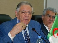 Retrait d'agrément à quatre importateurs de médicaments défaillants (Ould Abbès)