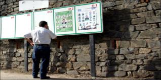 Les partis politiques mettent en évidence la nécessité de renforcer la démocratie en Algérie