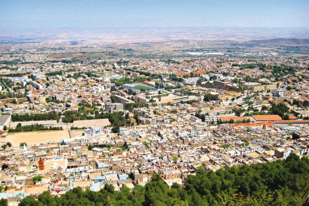 Mihoubi, Meslem et Ouyahia sont dans la ville