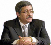 Ouyahia à Mascara : «Ne laissant pas nos enfants entre les mains de 