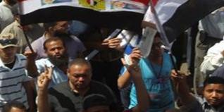 Plus de 90 blessés dans des heurts au Caire avec des manifestants salafistes