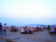 Ruée sur les plages de la Corniche