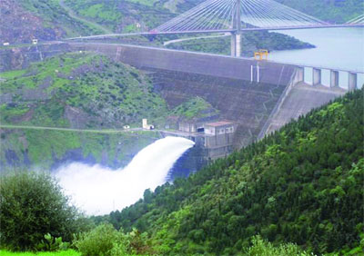 L'eau du barrage de Beni Haroun arrivera en 2013