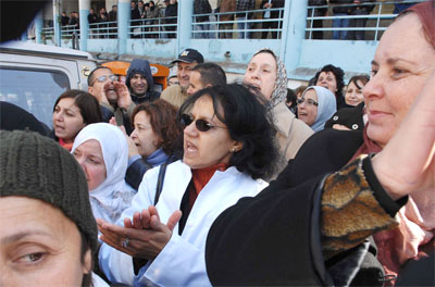 Le SNPSSP fustige Ould Abbès