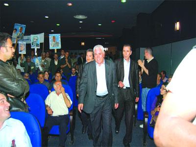 Séduire et convaincre l'électorat constantinois, tout un programme