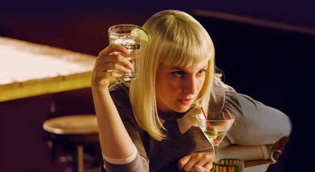 طريقة حملكم للكأس تكشف شخصيتكم... اكتشفوا سمات كل شخصية