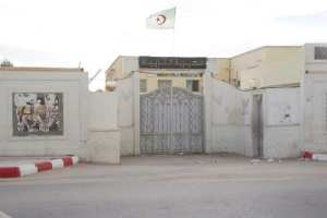 فوترة مسطرة ب3000 دينار وكرسي خشبي ب5000 دينار في الوادي