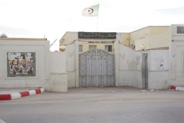 فوترة مسطرة ب3000 دينار وكرسي خشبي ب5000 دينار في الوادي