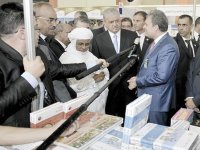 Sellal appelle les éditeurs à passer au numérique