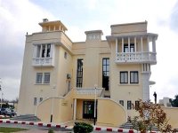 Le président Bouteflika inaugure le Centre technique de la FAF à Sidi Moussa (Alger)