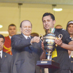 وفاق سطيف يتوج بكأسه الثامنة