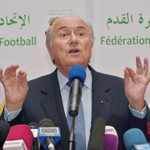 بلاتير: سعيد بمشاركة الحزائر أفراحها