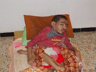 عائلة خالد ، تطلب المساعدة للحصول على كرسي متحرك والتكفل به صحيا