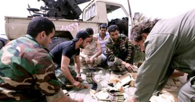 الأمن الليبى بالتعاون مع الثوار يقوم بضبط مجموعات مسلحة خارجة عن القانون