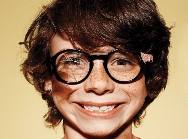 ماذا يحصل حين لا تنفّذ وعداً قطعته على ابنك؟