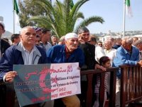 Dockers assassinés par l'OAS : cérémonie de recueillement devant le port d'Alger