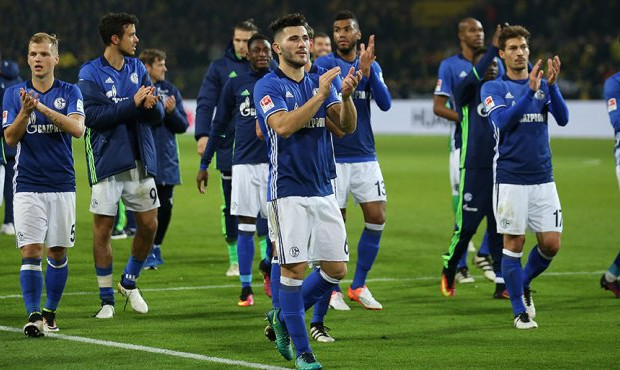 صراع إنجليزي من أجل الظفر بخدمات نجم شالك