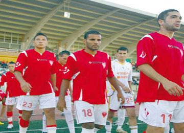 غياب بن تيبة وعقيد وسويبع عن لقاء سطيف يؤرق بلعطوي