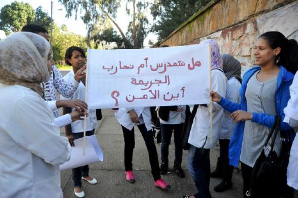 مخمورون يرعبون تلاميذ متوسطتين بباتنة وقسنطينة والأولياء يحتجون