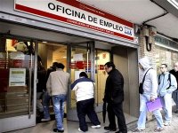 Crise économique en Espagne : environ un millier d'Algériens de retour au pays