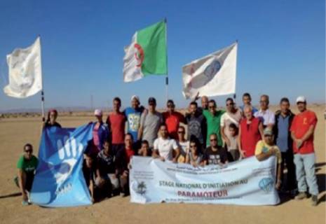 Le paramoteur a le vent en poupe