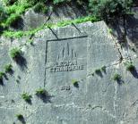 ''الفرنسيون ألقوا بآلاف المدنيين في نهر شعبة الآخرة''