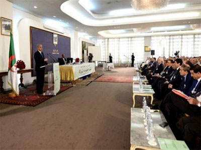 Rencontre gouvernement-walis