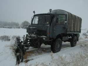 الجيش يتدخل في سيدي بلعباس لفك العزلة عن المحاصرين بالثلوج