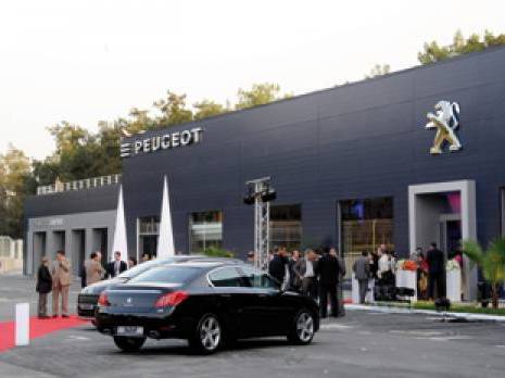 Peugeot Algérie inaugure sa méga blue box