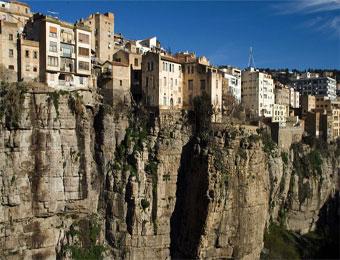 حي ابن الشرقي بقسنطينة كان مخبأ للجماعات الإسلامية واليوم يودّع التخلف ويضرب موعدا للتنمية