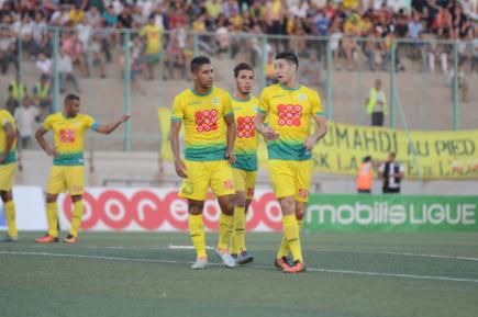 الكناري يسعى في مشاكل الديارتي وتحقيق أول انتصار في تيزي وزو