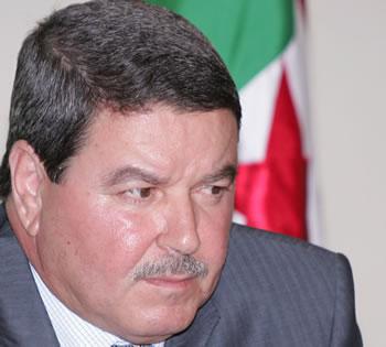 Hamel réunit les cadres à la veille des élections