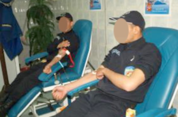 Campagne de don du sang et sensibilisation contre le cancer du sein dans la police