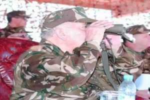 قايد صالح يشرف على تنفيذ تمرين بياني وتفقد وتفتيش وحدات القطاع العلمياتي جنوب تندوف