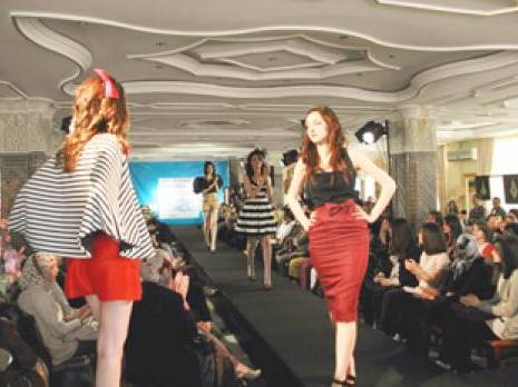 Mode : dentelles, élégance et confort'