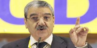 Algérie: la participation officielle aux législatives contestée par le camp du boycott