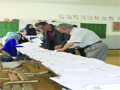 Entre désintérêt des jeunes et scepticisme des électeurs