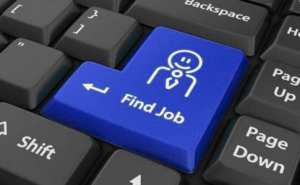 ابحث عن وظيفة عبر  فايسبوك  !